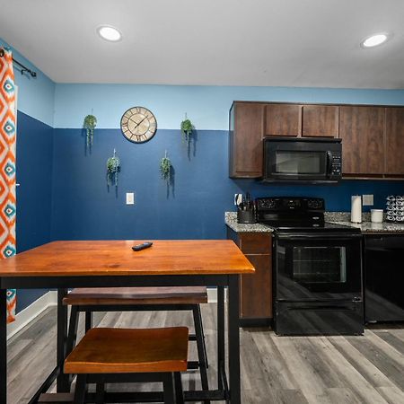Comfy 1Br Apt With Free Parking Near Nrg & Med Center Houston Exterior photo